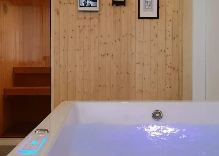 아파트 Luxus-apartment Champagner & 허포드